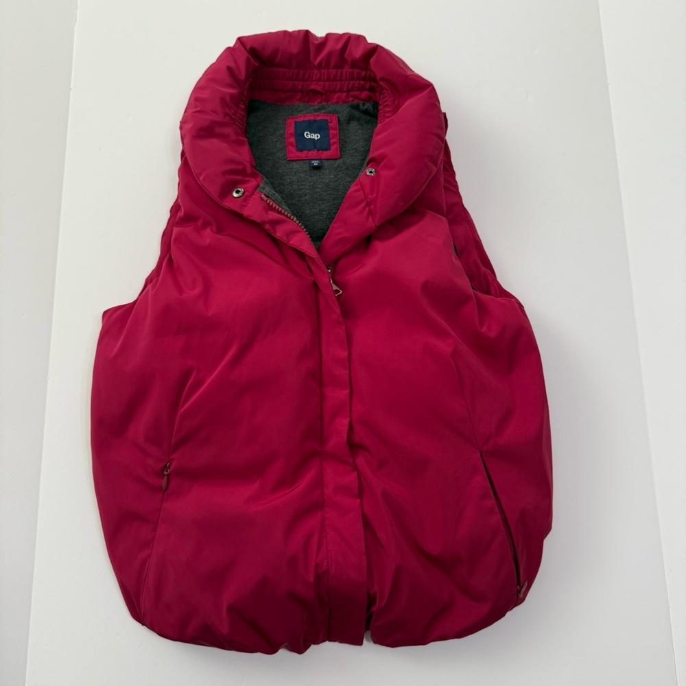 GAP Bold Pink Puffer Vest